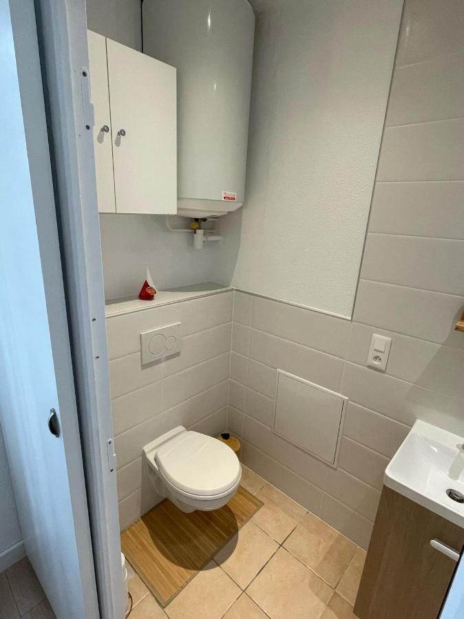 Appart Avec Chambre Lumineux Et Chaleureux เลอบูลู ภายนอก รูปภาพ