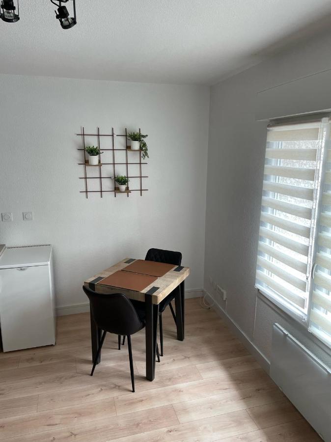 Appart Avec Chambre Lumineux Et Chaleureux เลอบูลู ภายนอก รูปภาพ